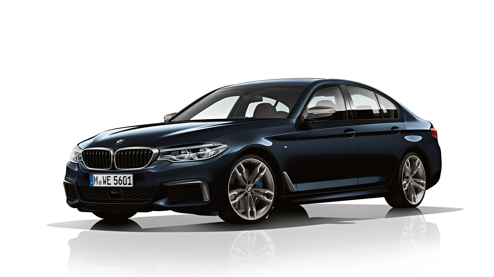 Esiosa disain. BMW M550i ja BMW M550d disaini kolm neljandikku eestvaade.