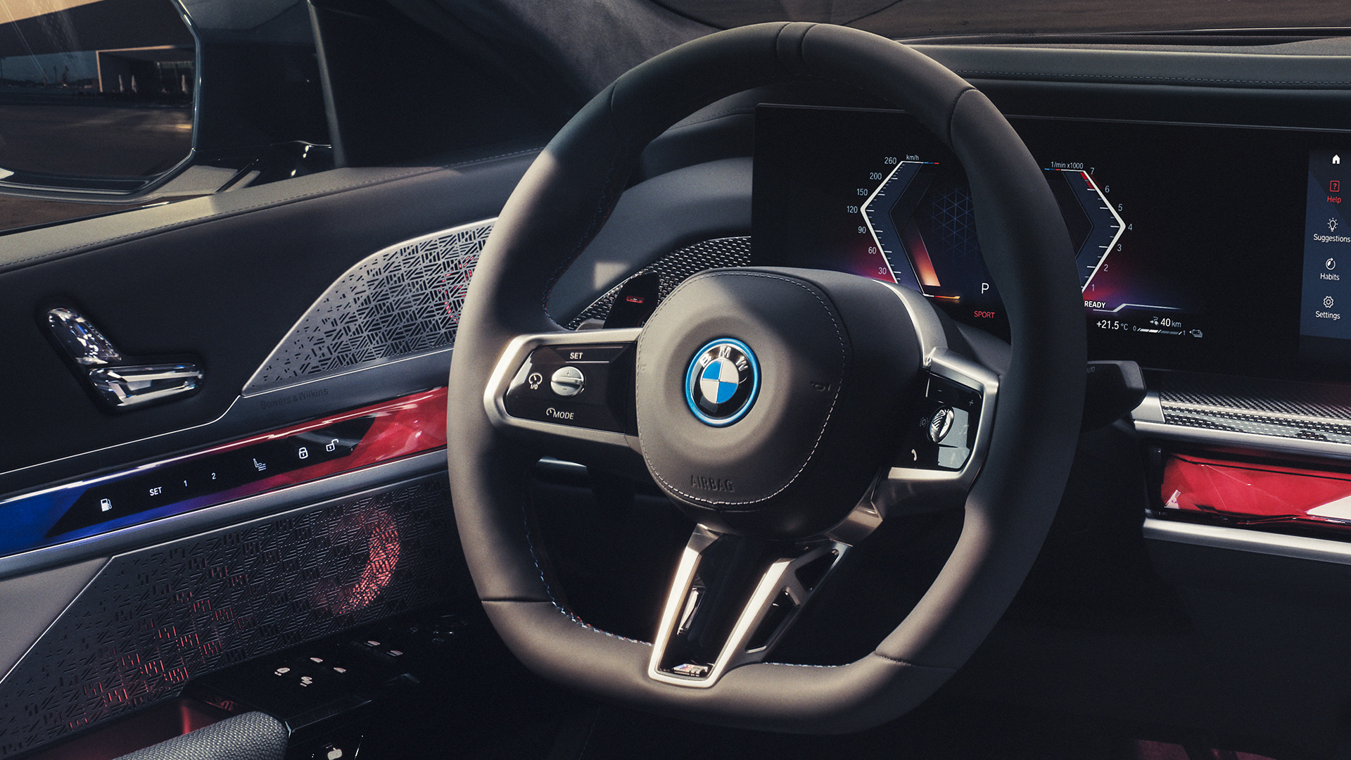 BMW M760e xDrive Sedaan G70, nahkkattega M-rool BMW M760e xDrive Sedaan G70, nahkkattega M-rool