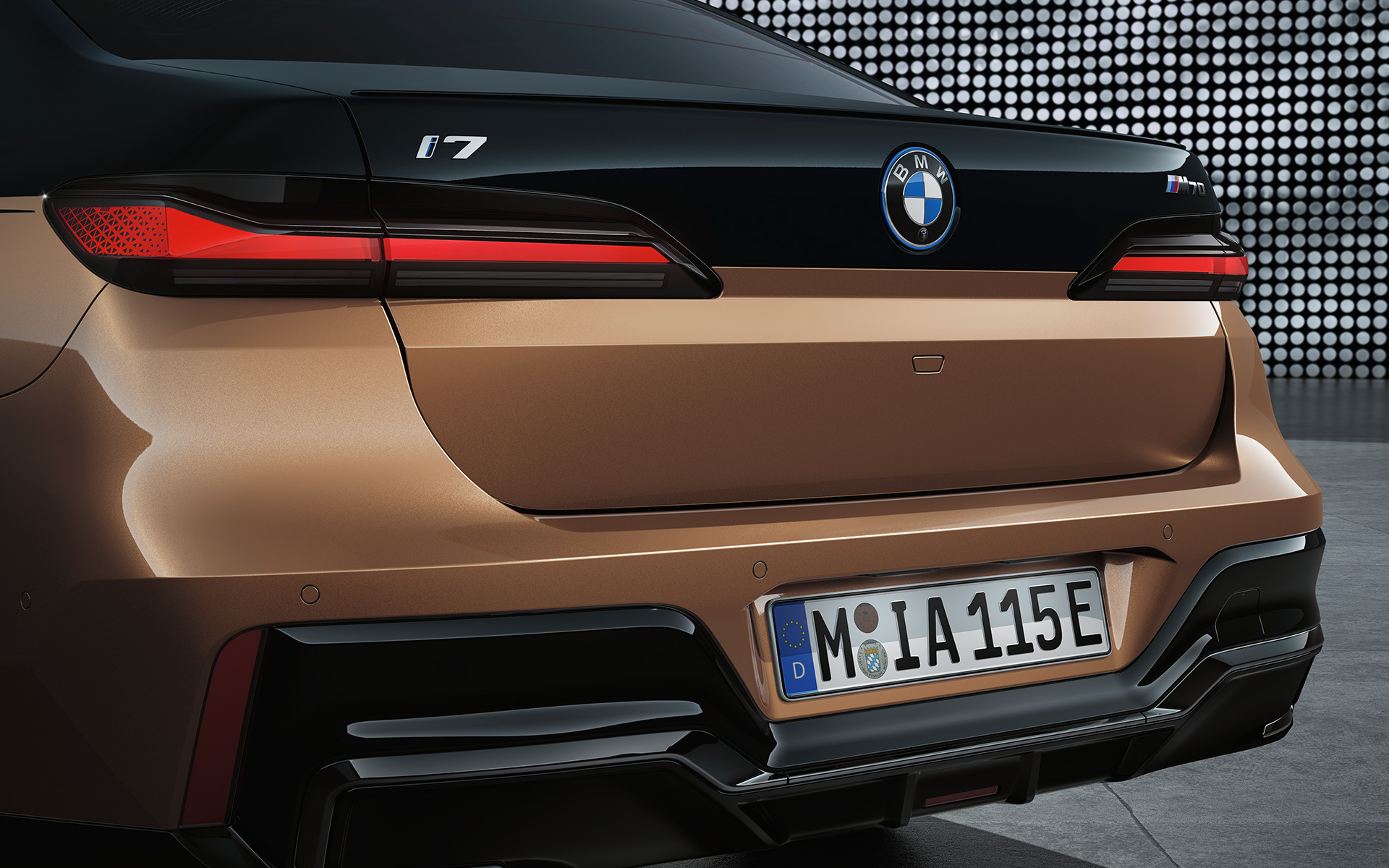 BMW i7 M70 xDrive Sedaan G70, M-antitiib