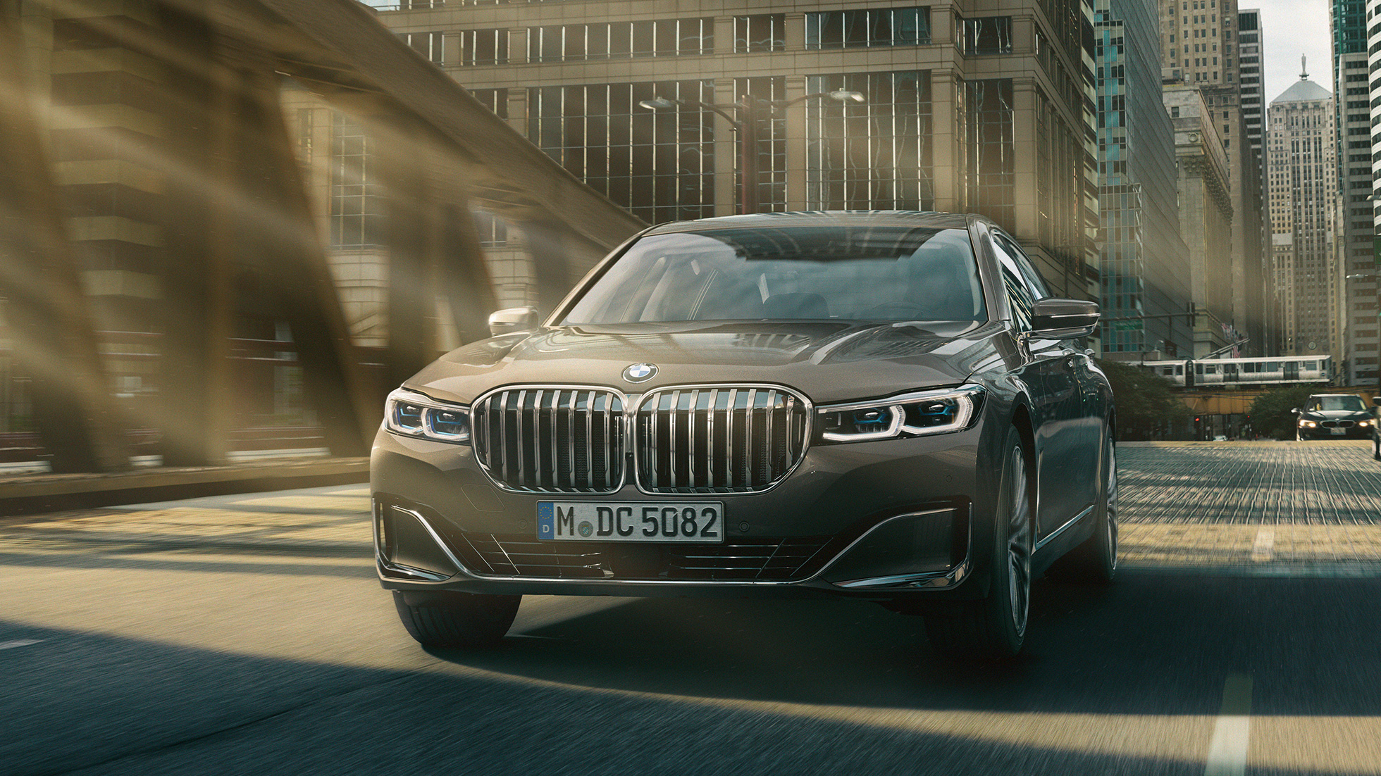 Sõidudünaamika BMW M760Li xDrive Sedan, sõidudünaamika