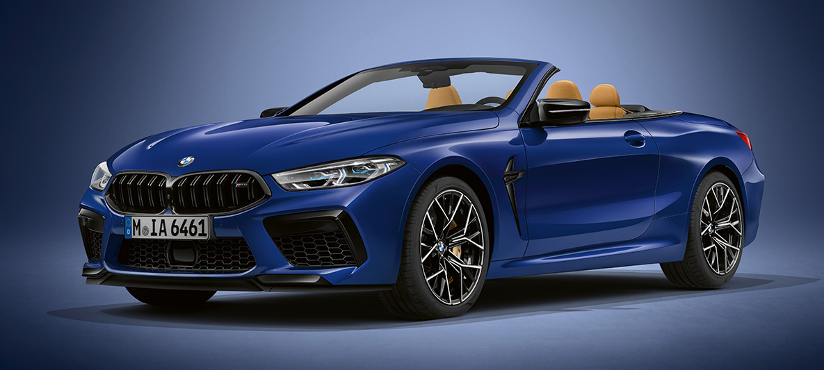 BMW Individual M8 Cabrio toonis BMW Individual Tanzanite Blue metallik. BMW Individual M8 Cabrio toonis BMW Individual Tanzanite Blue metallik, kolm neljandikku eestvaade.