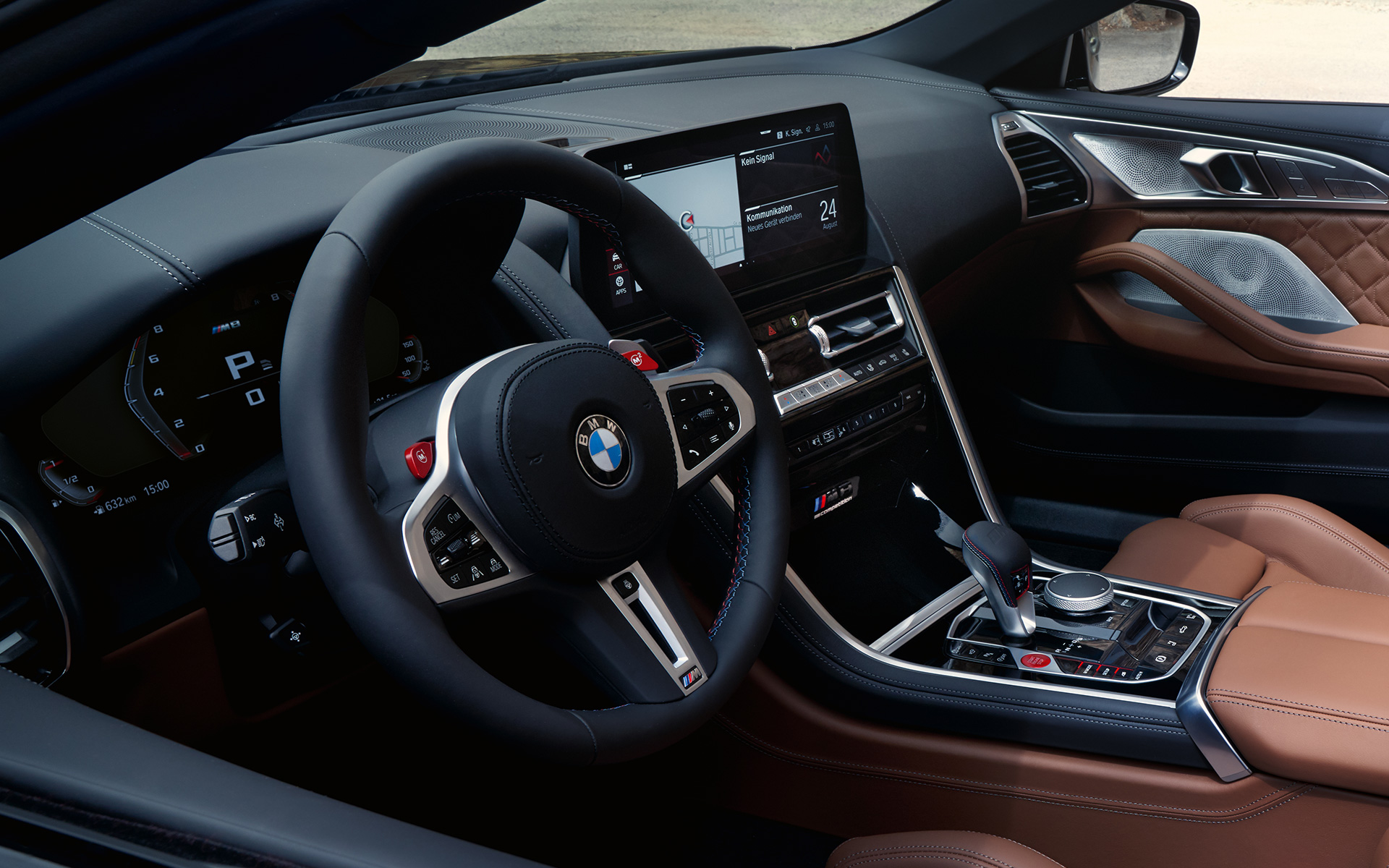 BMW M8 Competition Cabrio F91 LCI Facelift 2022 salong, juhikoht
