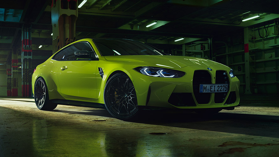 BMW M4 G82 kolm neljandikku külgvaade, seismas BMW M-seeria BMW M4 G82 kolm neljandikku külgvaade, seismas