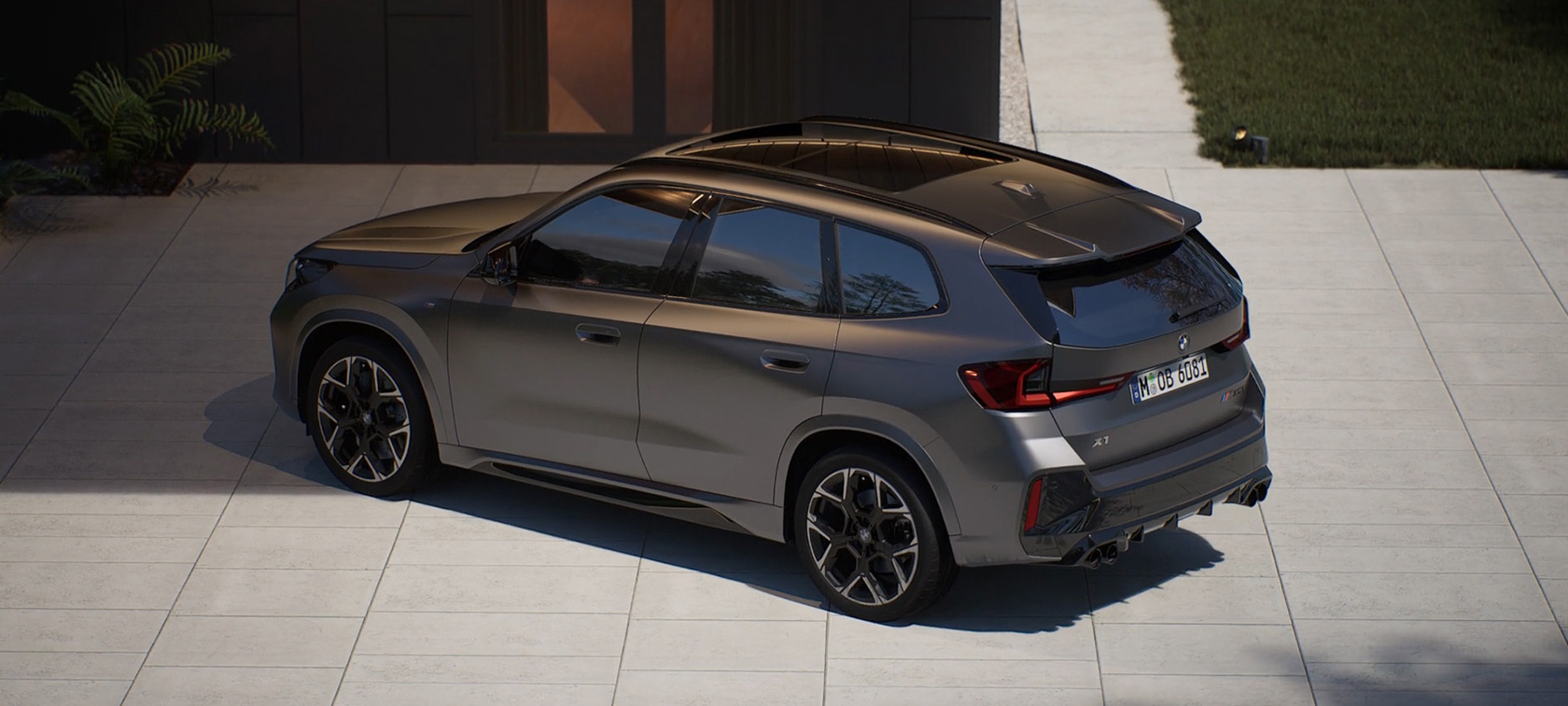 BMW X1 M35i xDrive BMW X1 M35i xDrive, kolm neljandikku tagantvaade