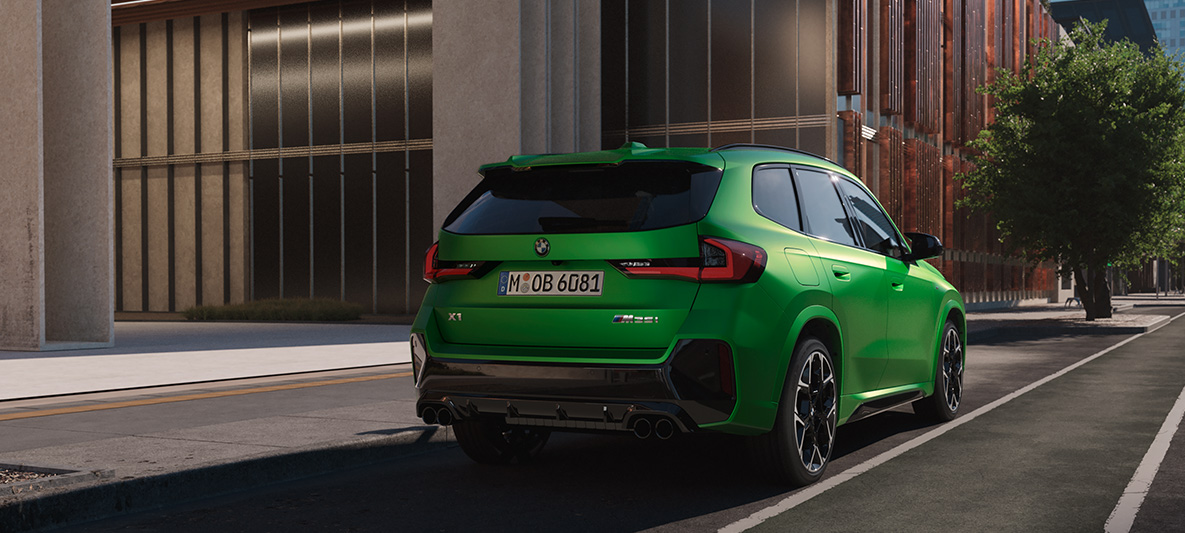 BMW Individual Frozen Tampa Bay Green metallik BMW Individual Frozen Tampa Bay Green metallik