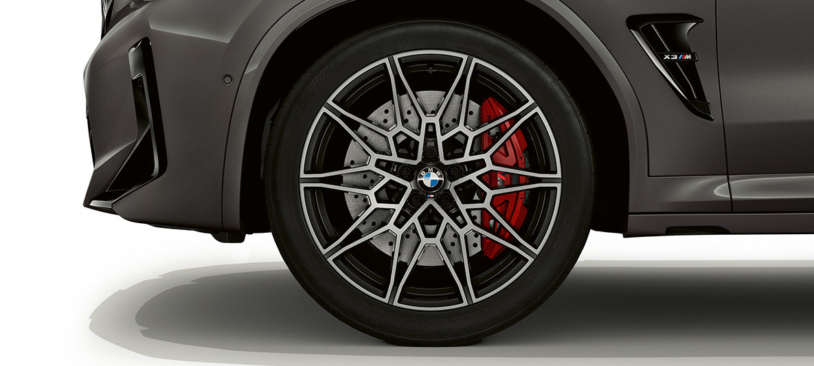 BMW X3 M Individual, kergmetallvelg, F97 LCI Facelift 2021 BMW X3 M Individual F97 LCI Facelift 2021 Grigio Telesto, kergmetallvelg, lähivaade