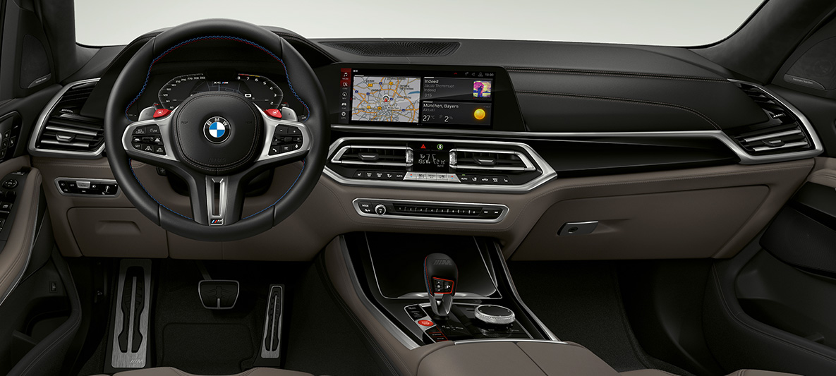 BMW X5 M nahkkattega M-rool Nahkkattega ja kontrastõmblustega M-rool BMW X5 M F95 juhikohal