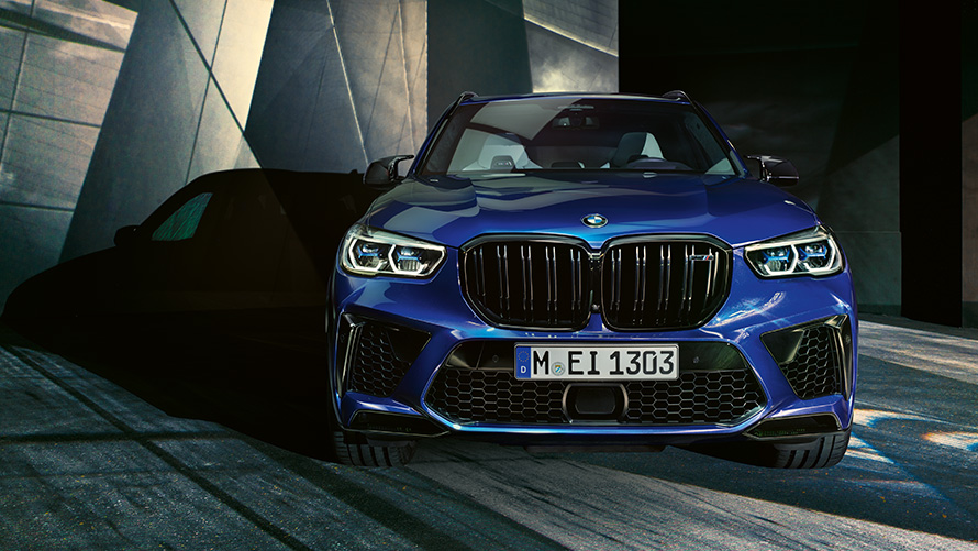 BMW X5 M Competition F95 tehnilised andmed BMW X5 M Competition F95 2020 SUV toonis Marina Bay Blue metallik eestvaade, tehnilised andmed