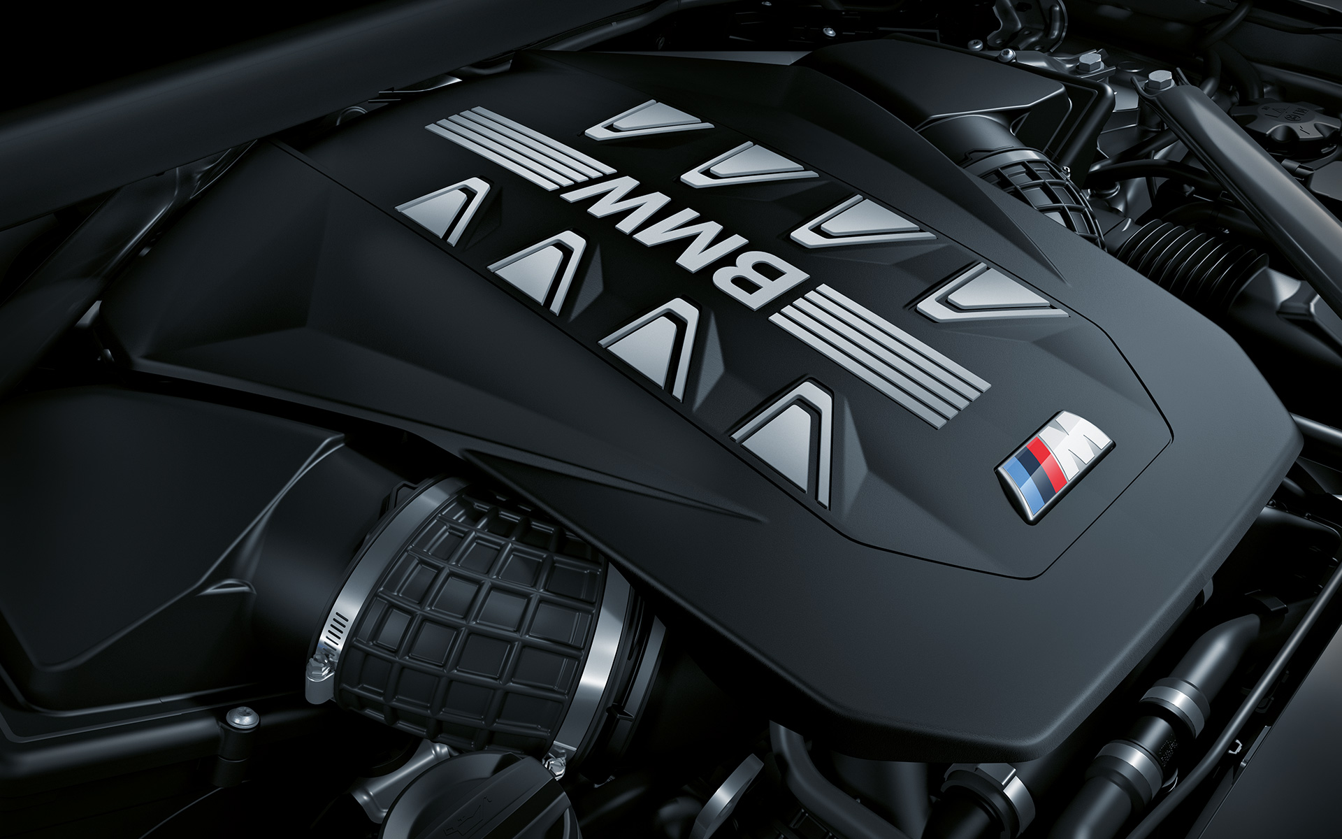 BMW X5 M60i xDrive G05 MP, mootor, lähivõte
