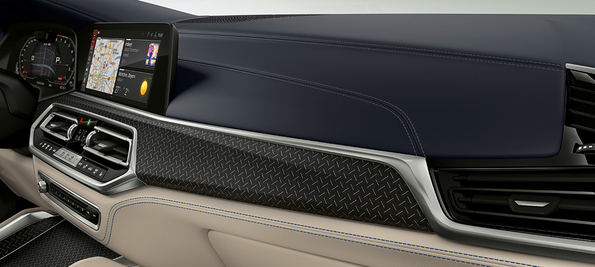 BMW X6 M Individual F96 SUV 2020 salong BMW X6 M F96 SUV 2020 , BMW Individual salongi väärispuidust dekoratiivliistud 'Fineline' Black koos alumiiniumdetailidega