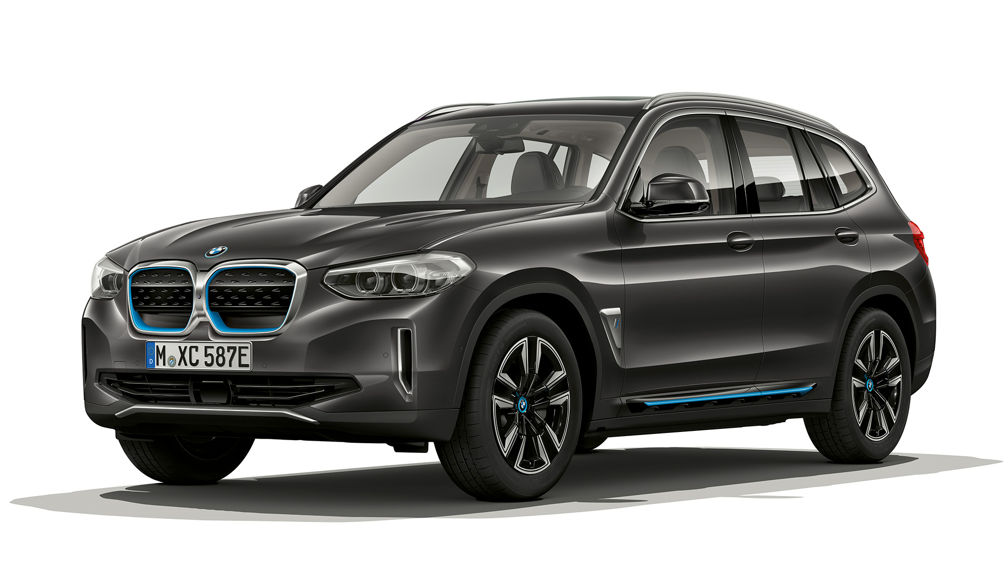 BMW iX3 G08 2020 mudel „Inspiring“, kolm neljandikku eestvaade BMW iX3 G08 2020 mudel „Inspiring“ Sophisto Grey Brilliant Effect, kolm neljandikku eestvaade