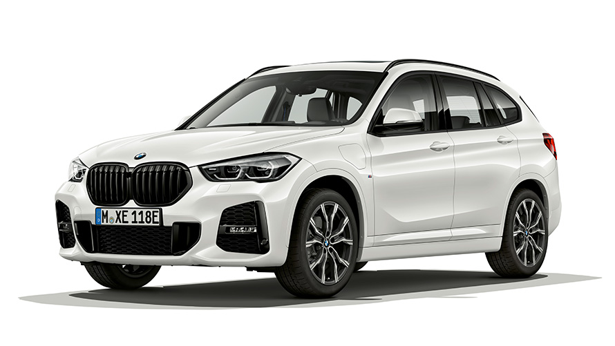 Pistikhübriid BMW X1 F48 kolm neljandikku külgvaade BMW X-seeria pistikhübriid BMW X1 F48 kolm neljandikku külgvaade