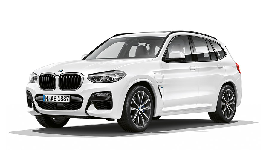 BMW X-seeria pistikhübriid BMW X3 G01 kolm neljandikku külgvaade BMW X-seeria pistikhübriid BMW X3 G01 kolm neljandikku külgvaade