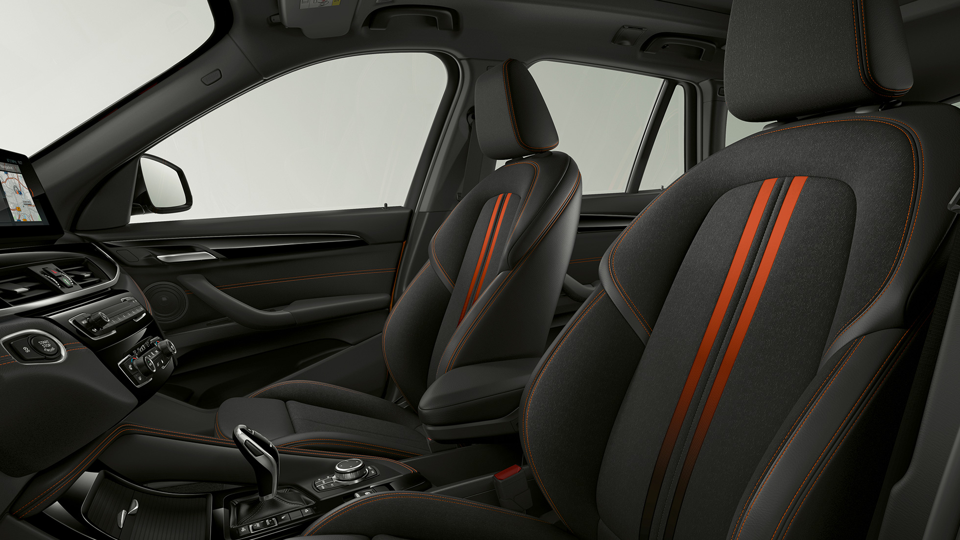 BMW X1 mudeli Sport Line istmekatted BMW X1, mudeli Sport Line salong fookusega istmekatetele