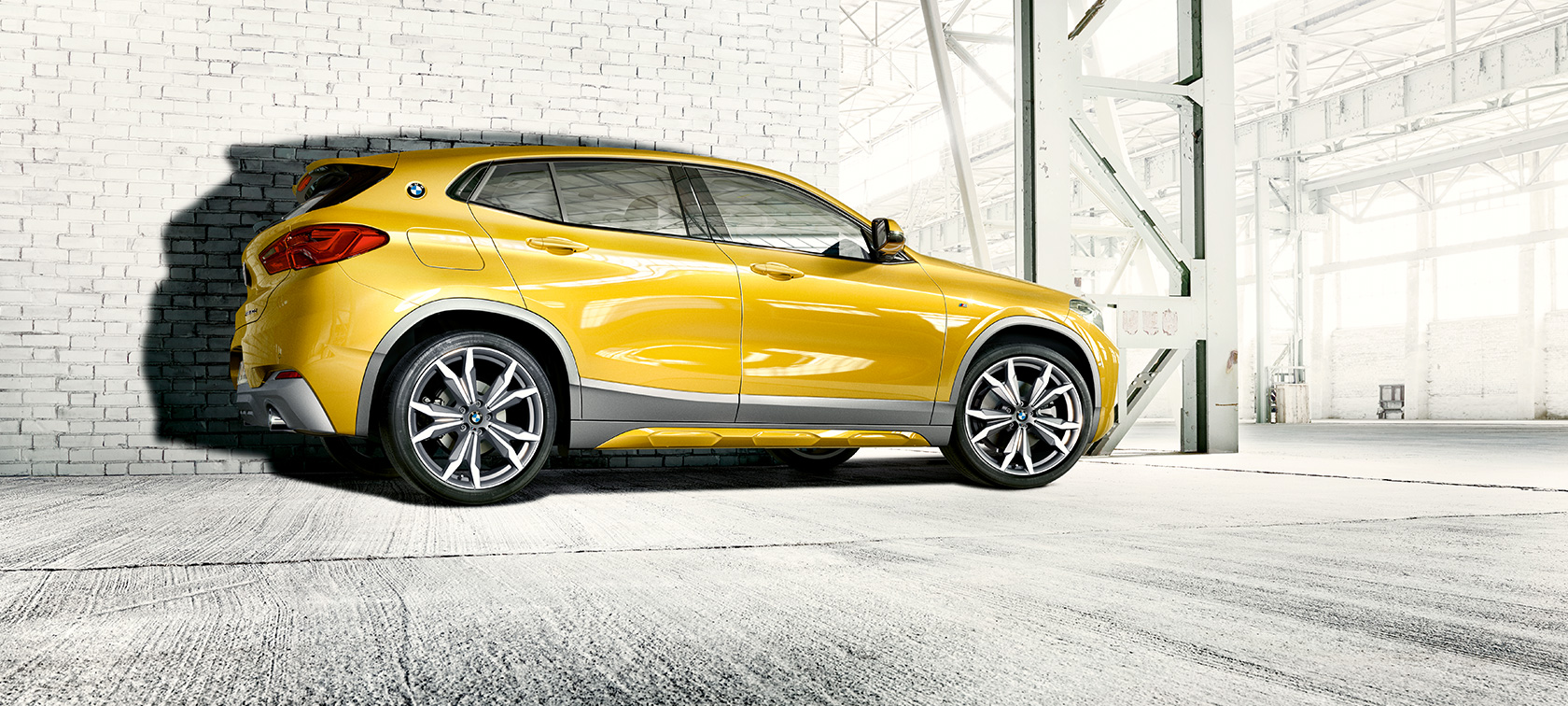 BMW X2 F39, kolm neljandikku eestvaade BMW X2 F39 2020, Brooklyn Grey, kolm neljandikku eestvaade