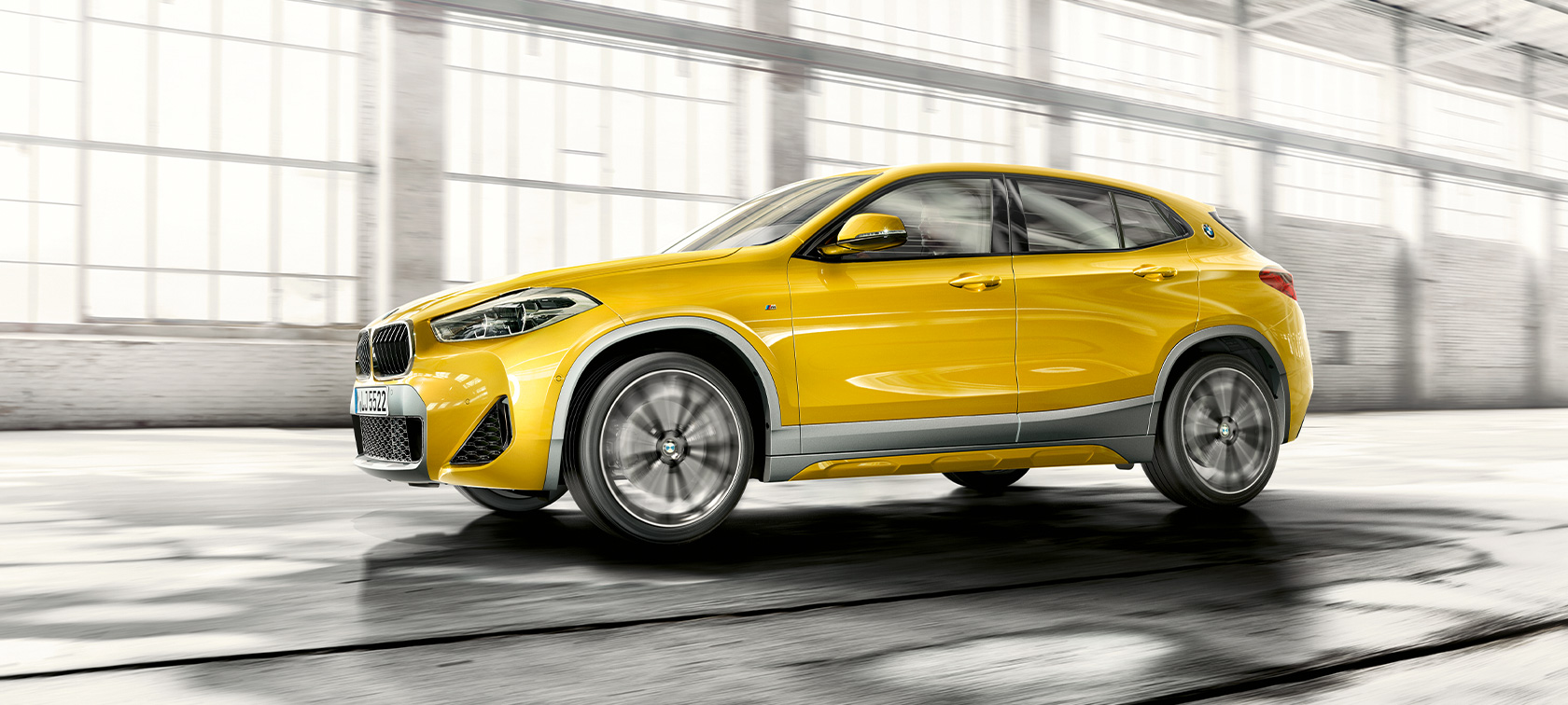 BMW X2 F39, külgvaade BMW X2 F39 2020, Brooklyn Grey, külgvaade, sõitmas