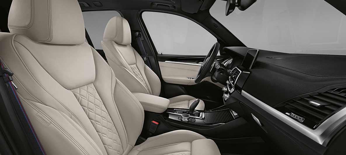 BMW X3, BMW Individuali laiendatud valiku peene tekstuuriga ’Merino’ nahkpolster toonis Ivory White BMW X3, BMW Individuali laiendatud valiku peene tekstuuriga ’Merino’ nahkpolster toonis Ivory White