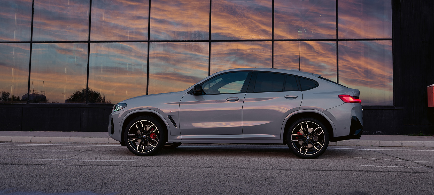 BMW X4 G02 Brooklyn Grey, külgvaade, 2021