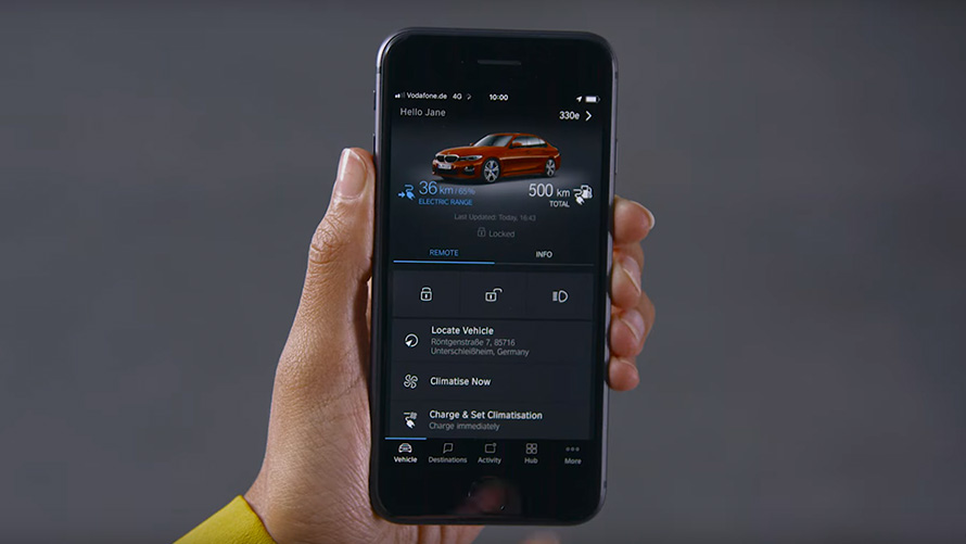 Nutitelefon rakendusega BMW Connected BMW X5 G05, nutitelefon rakendusega BMW Connected, lähivaade