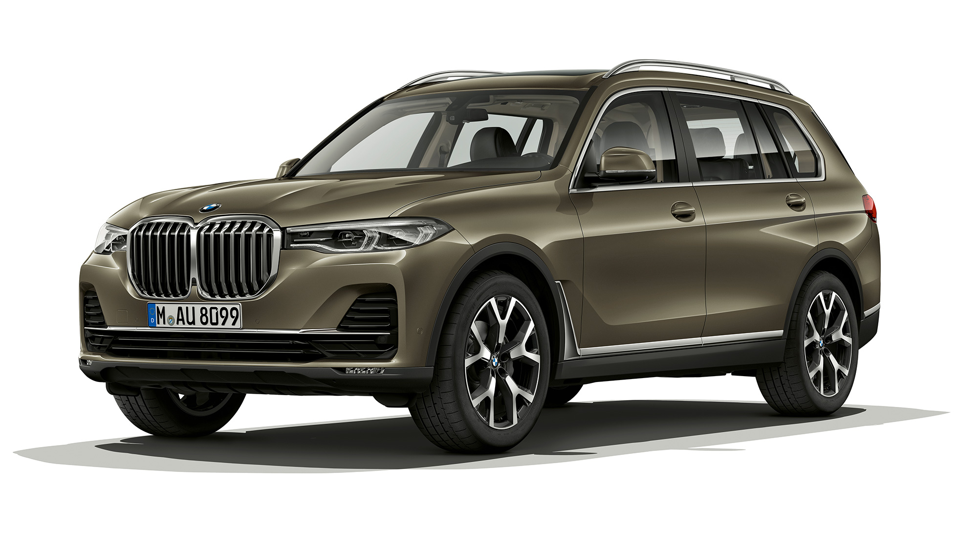 BMW X7 Vermont Bronze värvi BMW X7 kolm neljandikku stuudiovõte