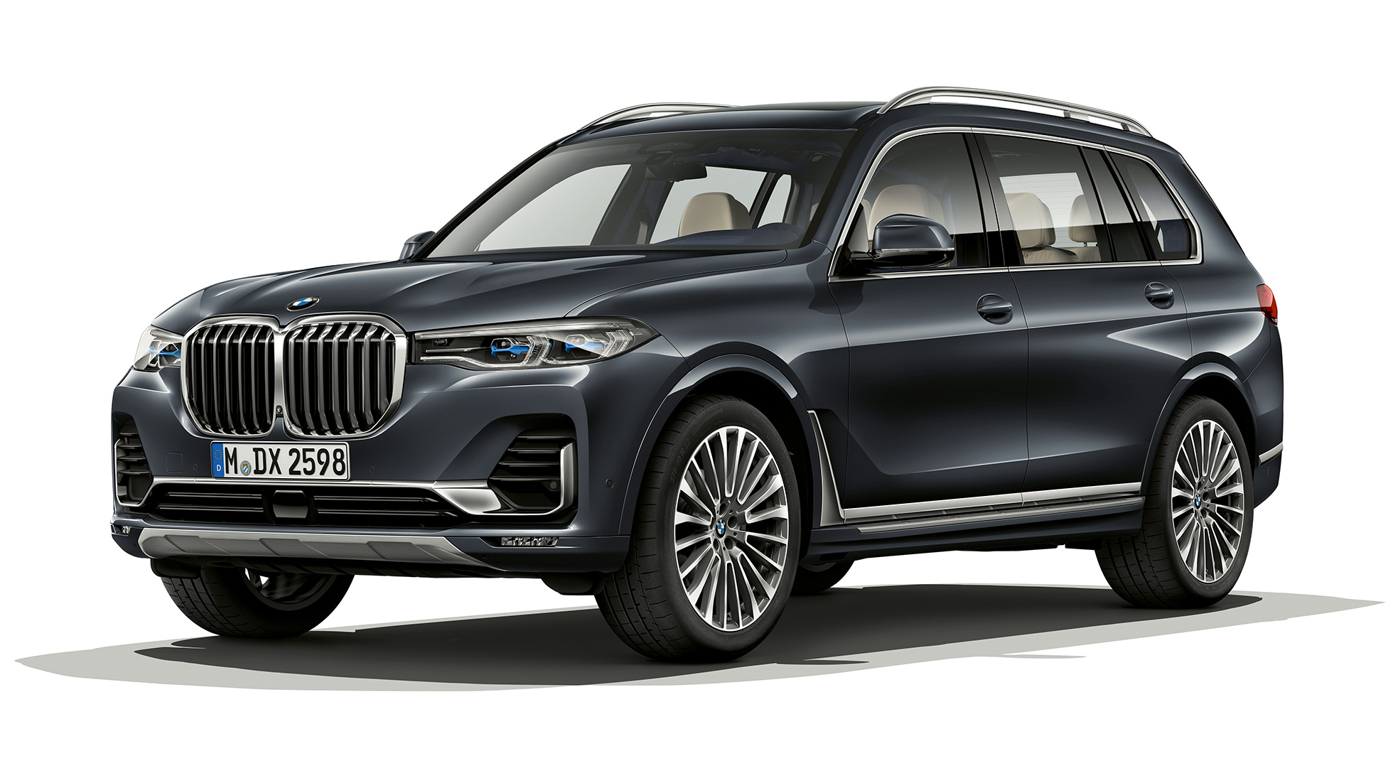 BMW X7 Design Pure Excellence BMW X7 Design Pure Excellence kolm neljandikku stuudiovõte eestvaates