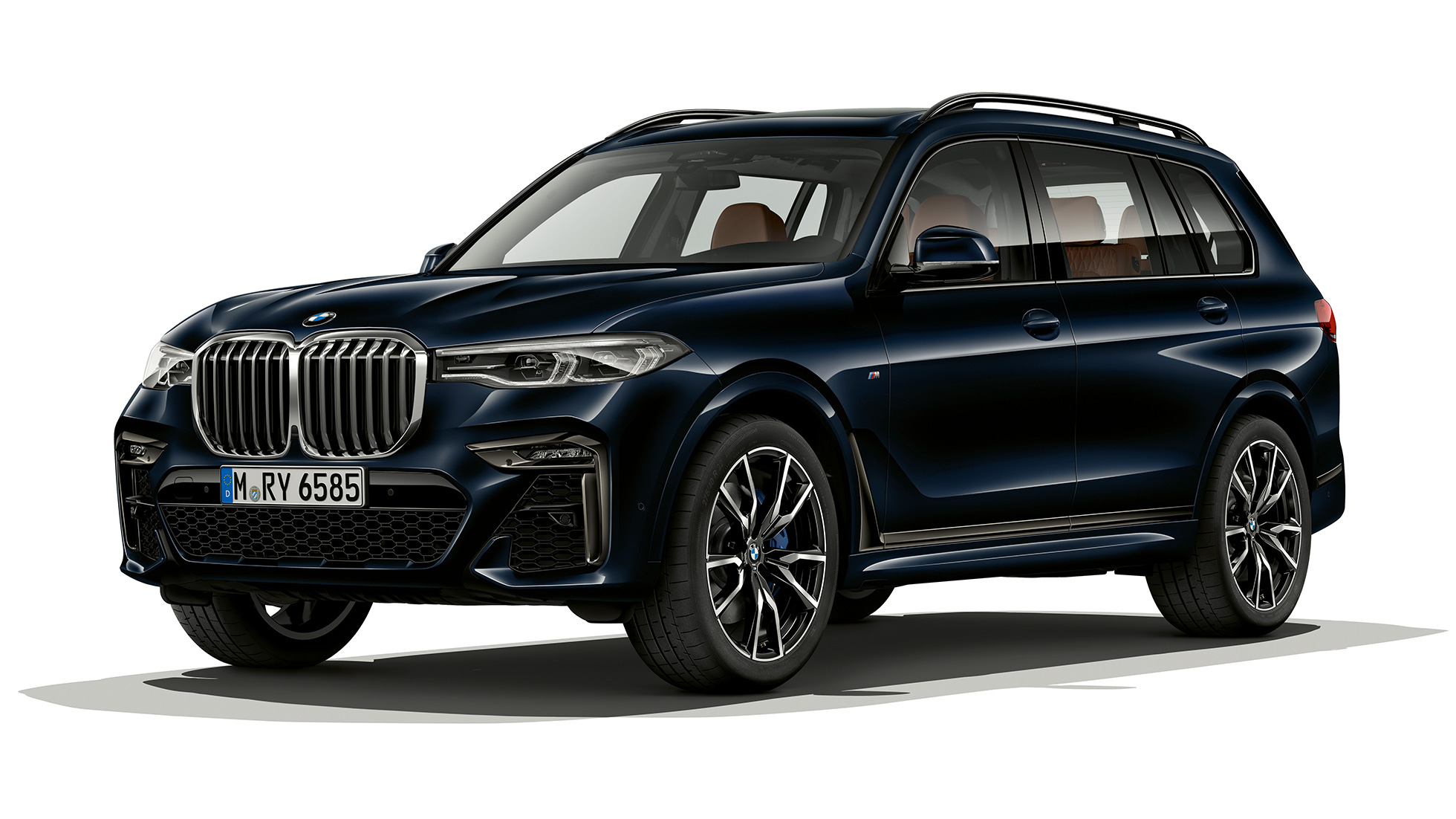 BMW X7 M Sportpakett BMW X7 M Sportpaketi kolm neljandikku stuudiovõte eestvaates