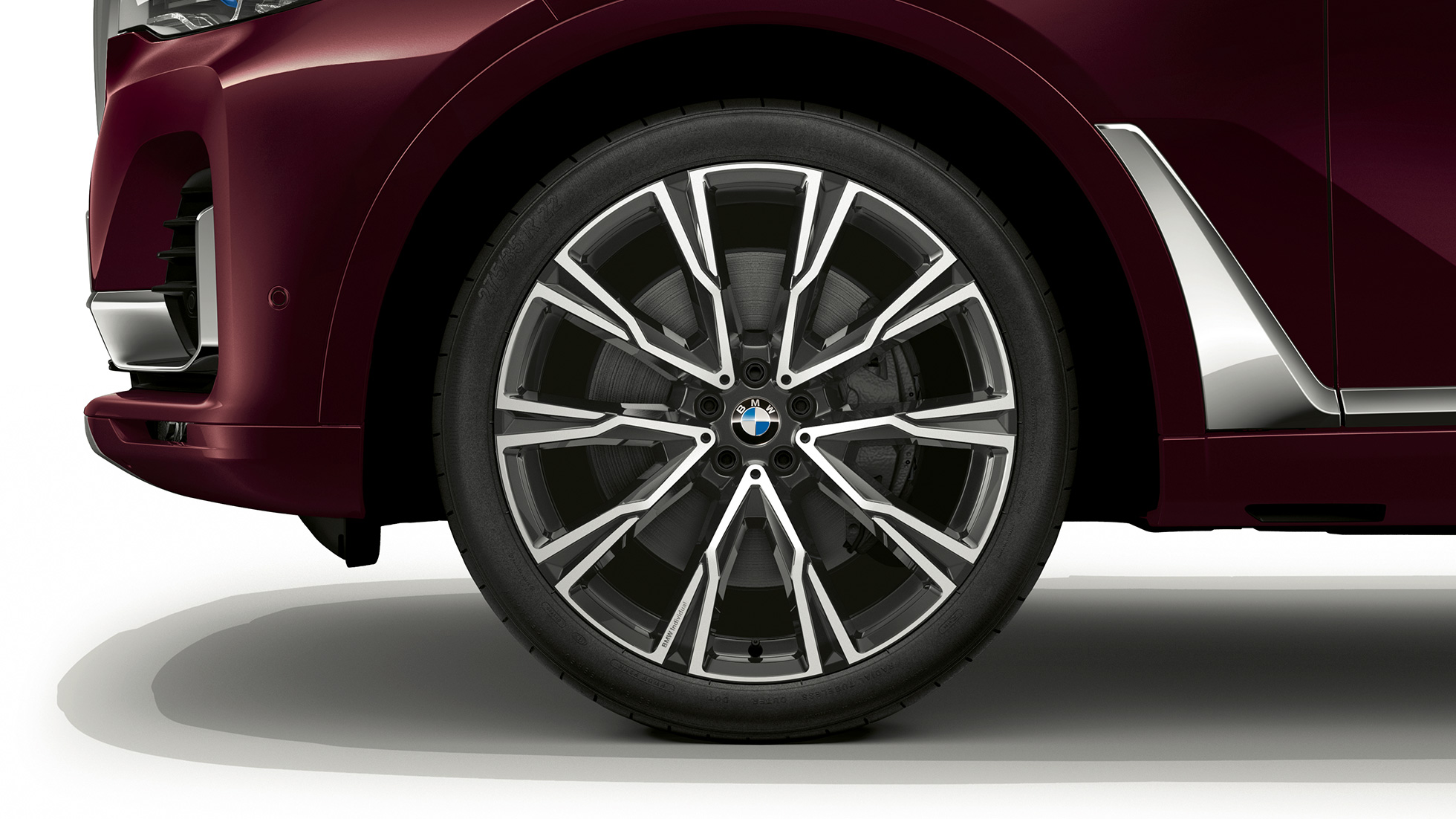 BMW X7, M Sportpaketi kergmetallvelg BMW X7 M Sportpaketi varustusega kergmetallvelje lähivõte