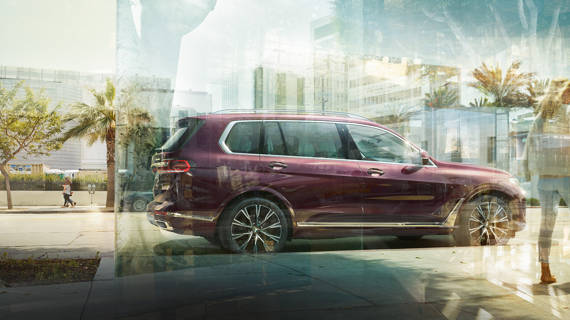 40i BMW Individual X7 xDrive40i, külgvaates Peatunud Ametrin Metallic värvi BMW X7 külgvaates