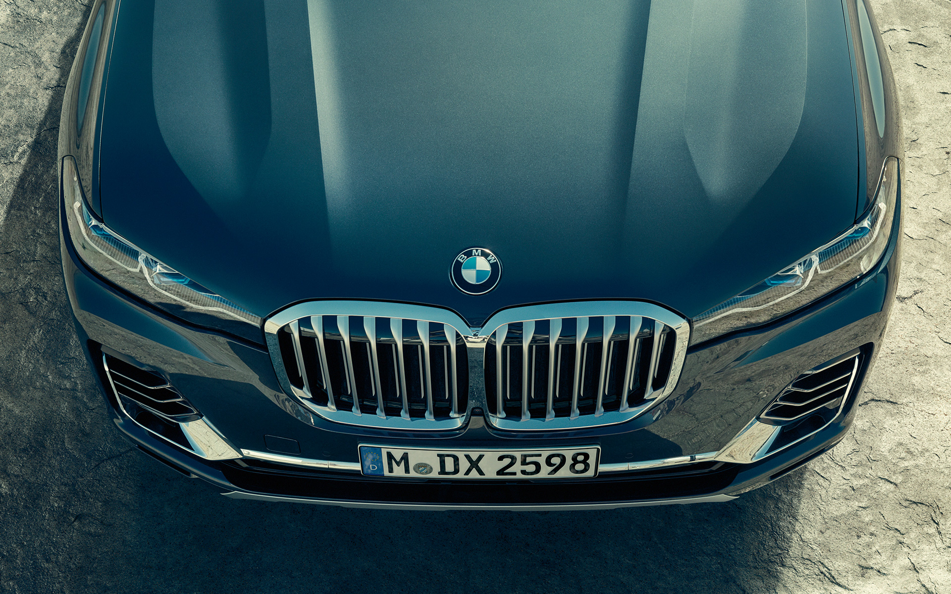 BMW X7 G07 2019, BMW neerukujuline iluvõre, ülaltvaade BMW X7 G07 2019, BMW neerukujuline iluvõre, ülaltvaade