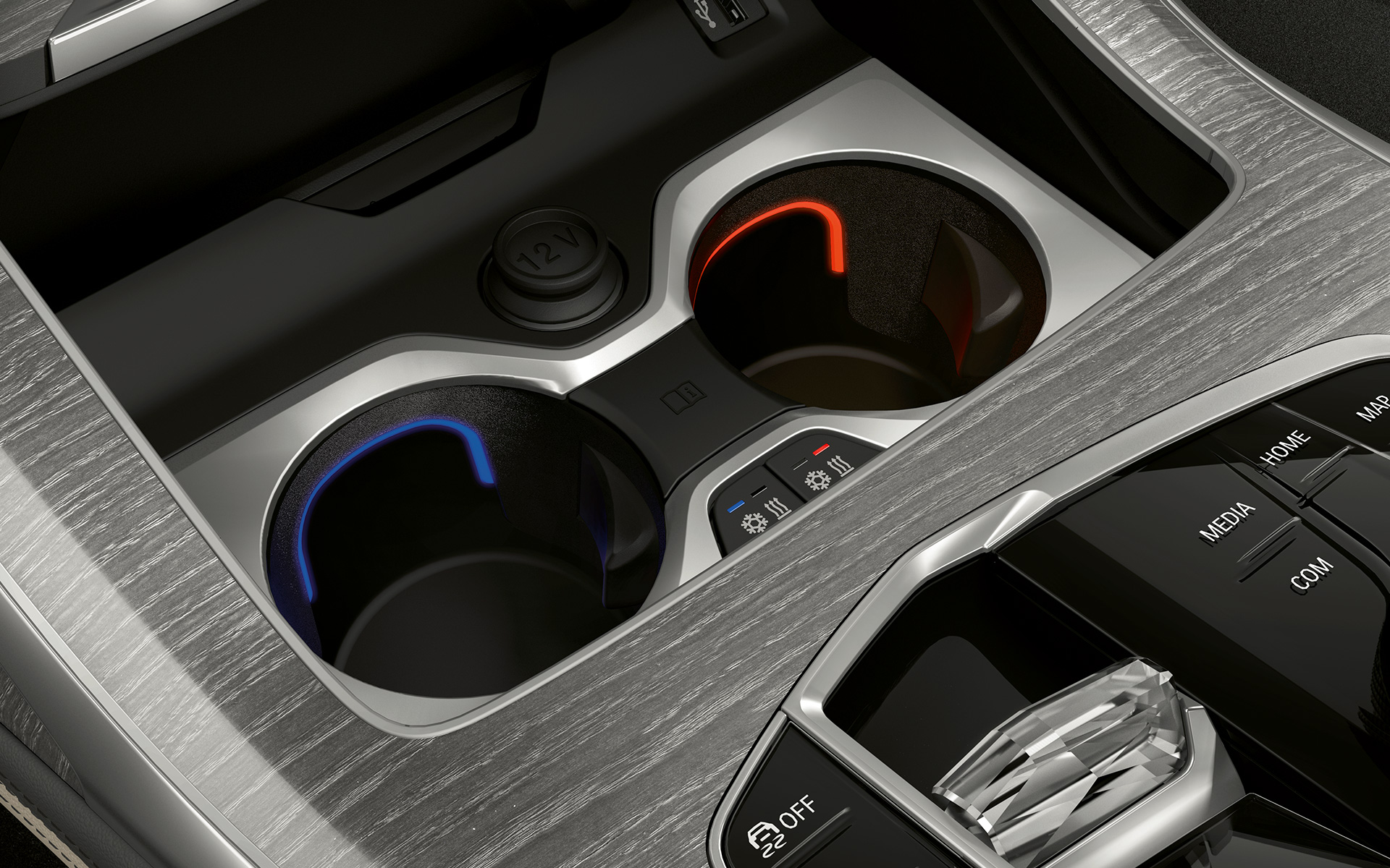 Comfort-pakett, lähivaade topsihoidjale ees, BMW X7 G07 LCI