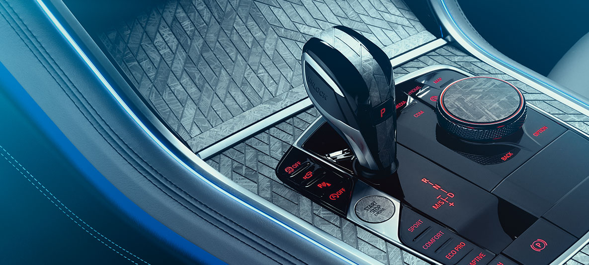 BMW Individual M850i NIGHT SKY, keskkonsool BMW Individual M850i NIGHT SKY keskkonsooli mosaiikdisain