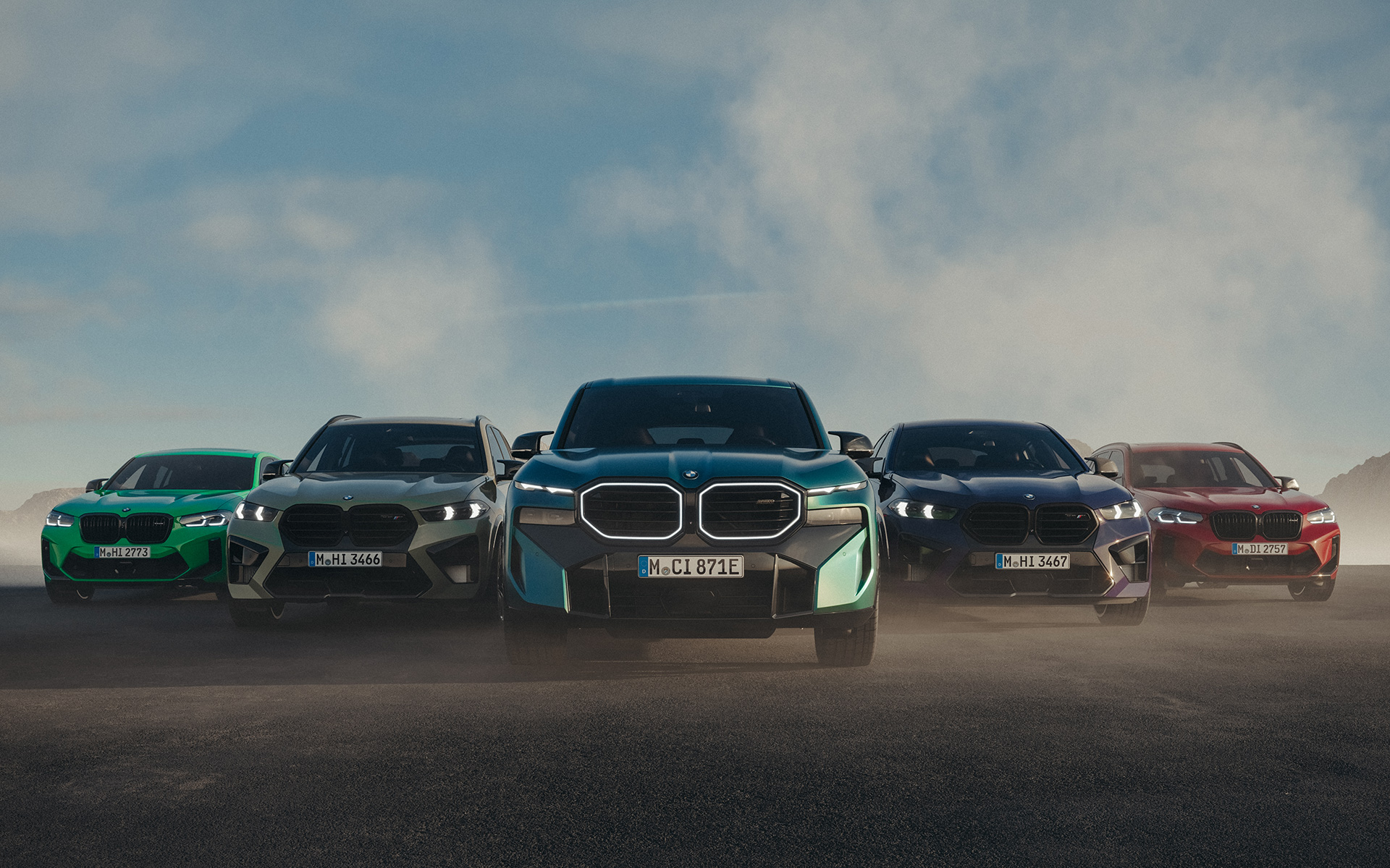 BMW X-mudelite perekonna foto, U11, G01, G02, G05, G06, G07, G09 noolekujulises formatsioonis