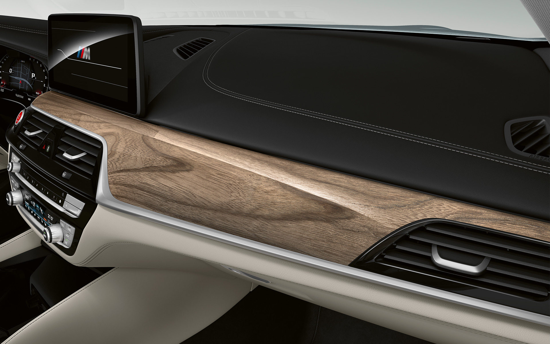 BMW Individual väärispuidust dekoratiivliistud Sen Light Brown, lähivaade BMW Individual väärispuidust dekoratiivliistud Sen Light Brown, lähivaade