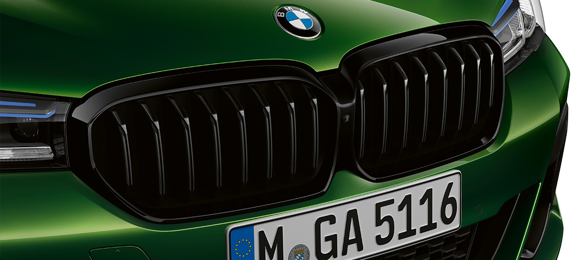 BMW M5 Sedaan M-i neerukujuline iluvõre, M kõrgläikega Shadow Line BMW M5 Sedaan M-i neerukujuline iluvõre, M kõrgläikega Shadow Line