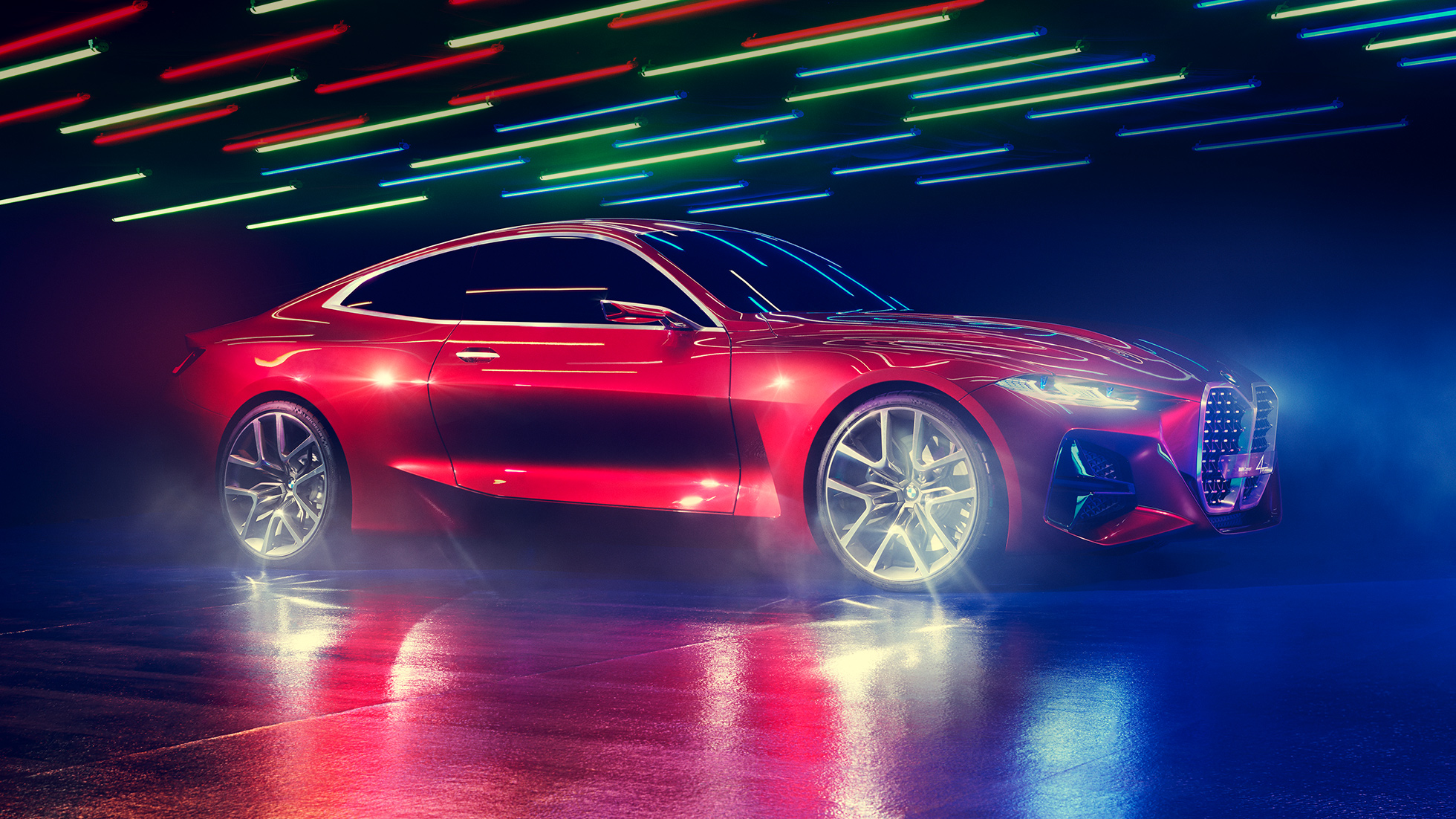 Emotsionaalne disainikeel BMW Concept 4 Emotsionaalne disainikeel BMW Concept 4 välisdisainiga Forbidden Red, külgvaade