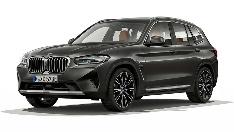 BMW X3 xDrive30e pistikhübriid, kolm neljandikku eestvaade BMW X3 xDrive30e pistikhübriidi stuudiovõte, kolm neljandikku eestvaade