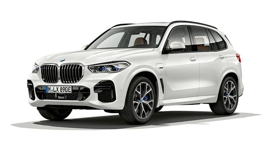 BMW X5 xDrive45e pistikhübriid, kolm neljandikku eestvaade BMW X5 xDrive45e pistikhübriidi stuudiovõte, kolm neljandikku eestvaade