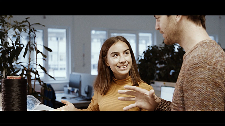 Salongidetailide jätkusuutlikkuse spetsialist Anna, BMW jätkusuutlikkus BMW jätkusuutlikkus, salongidetailide jätkusuutlikkuse spetsialist Anna, video