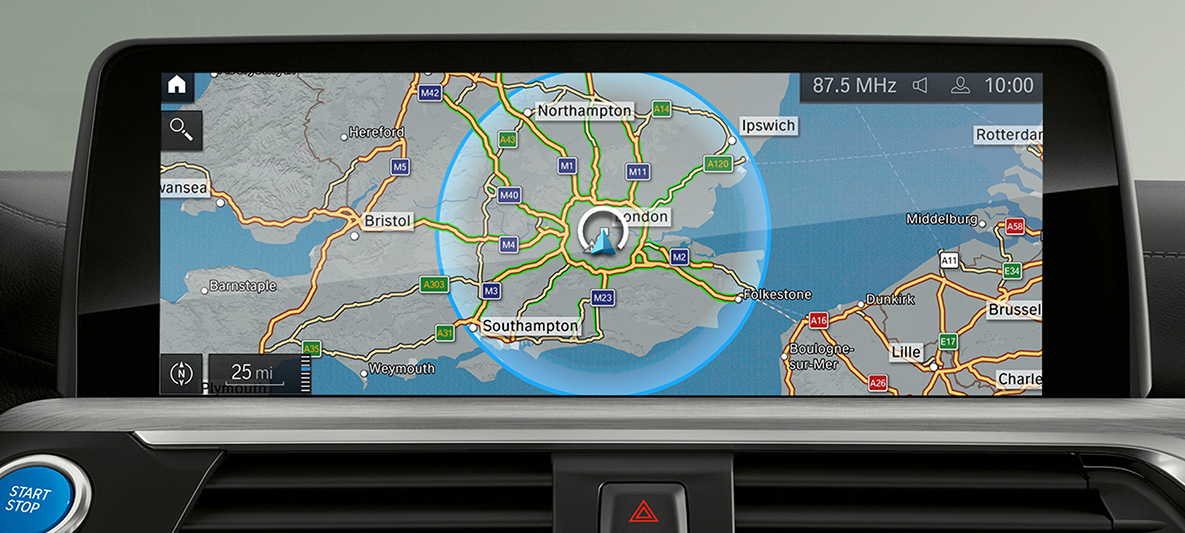 BMW Maps Connected Charging BMW Maps Connected Charging elektrilise sõiduulatuse visualiseerimine keskpaneeli ekraanil