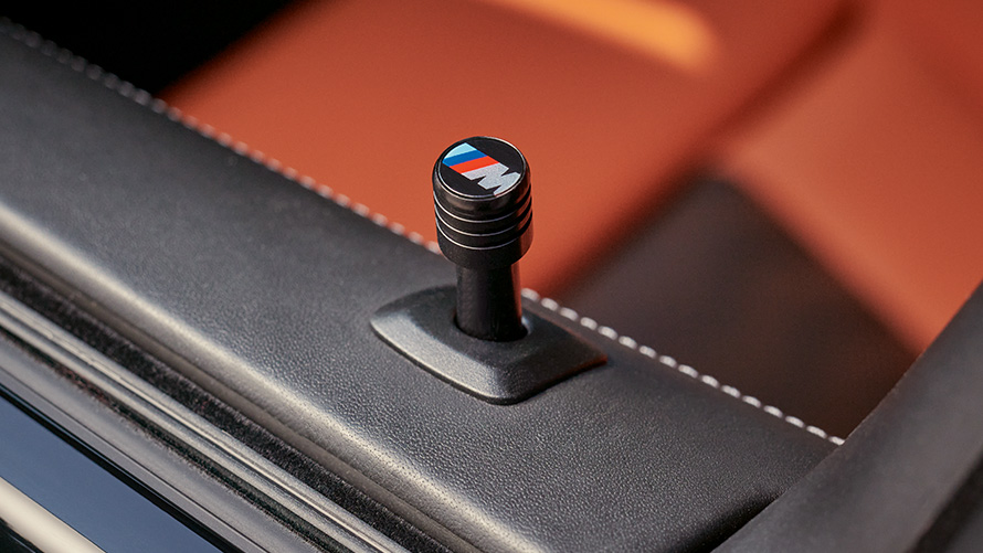 M Performance’i ukse lukustusnupp BMW sügistalvine lisavarustus, M Performance’i ukse lukustusnupp