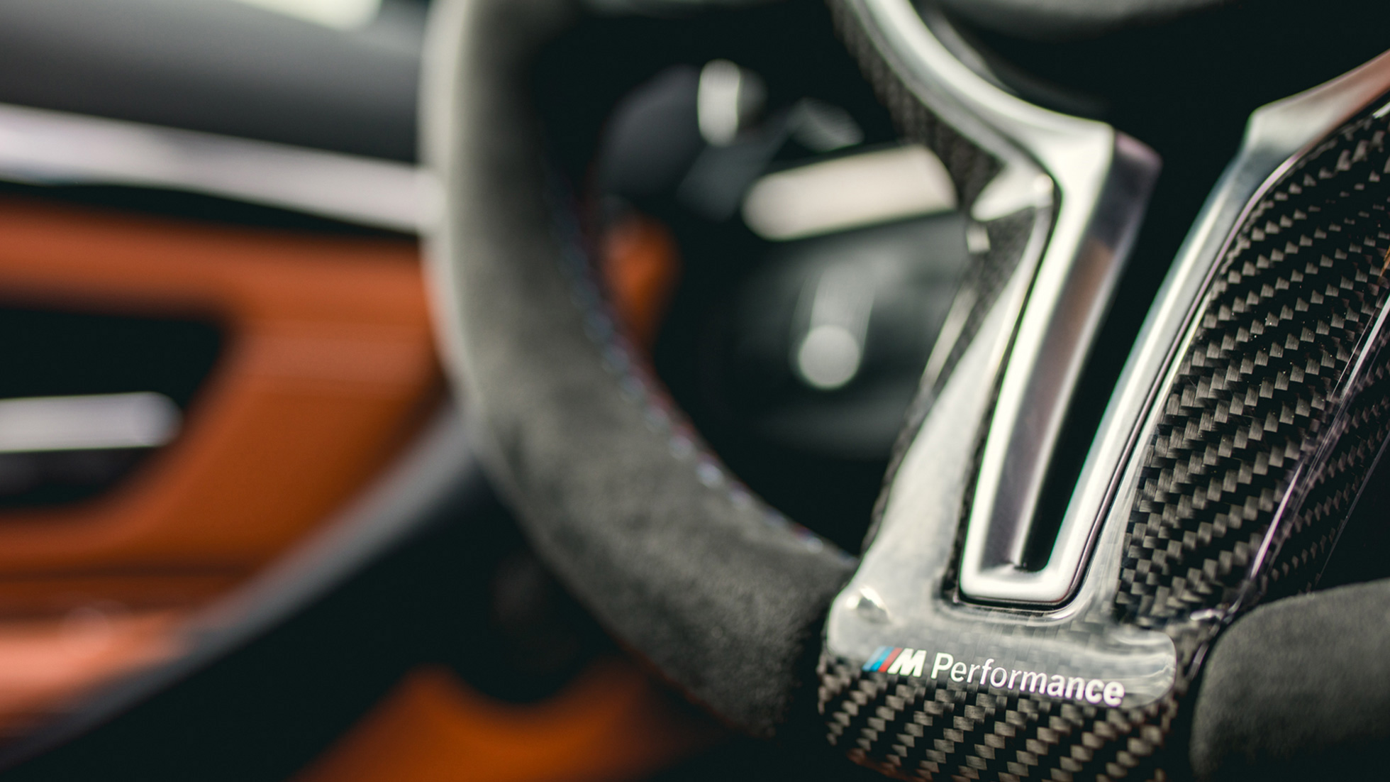 M Performance’i süsinikkiust/Alcantarast rool Pro, lähivaade BMW M Performance’i lisavarustus, M Performance’i süsinikkiust/Alcantarast rool Pro, lähivaade