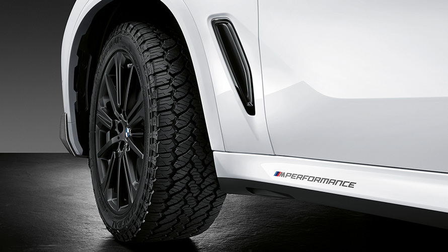 M Performance’i tähise kleebis BMW M Performance’i lisavarustus, BMW M Performance’i tähise kleebis