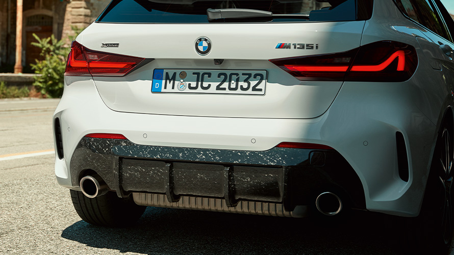 BMW M Performance süsinikkiust tagumine difuusor BMW M Performance süsinikkiust tagumine difuusor, BMW suvised pakkumised
