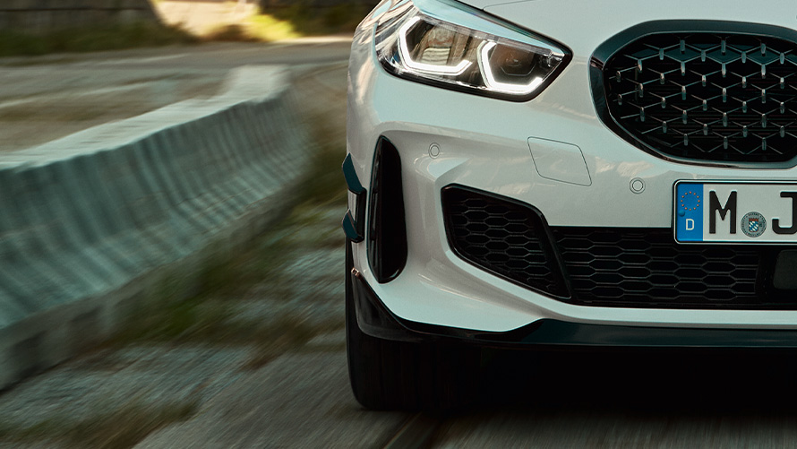 BMW M Performance must eesmine jaotur BMW M Performance eesmine jaotur, must, BMW suvised pakkumised