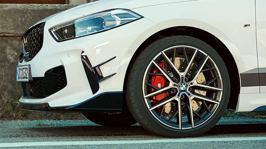 BMW M Performance 19-tollised kahevärvilised kergmetallveljed Double-spoke 555 M BMW M Performance 19-tollised kahevärvilised kergmetallveljed Double-spoke 555 M, BMW suvised pakkumised