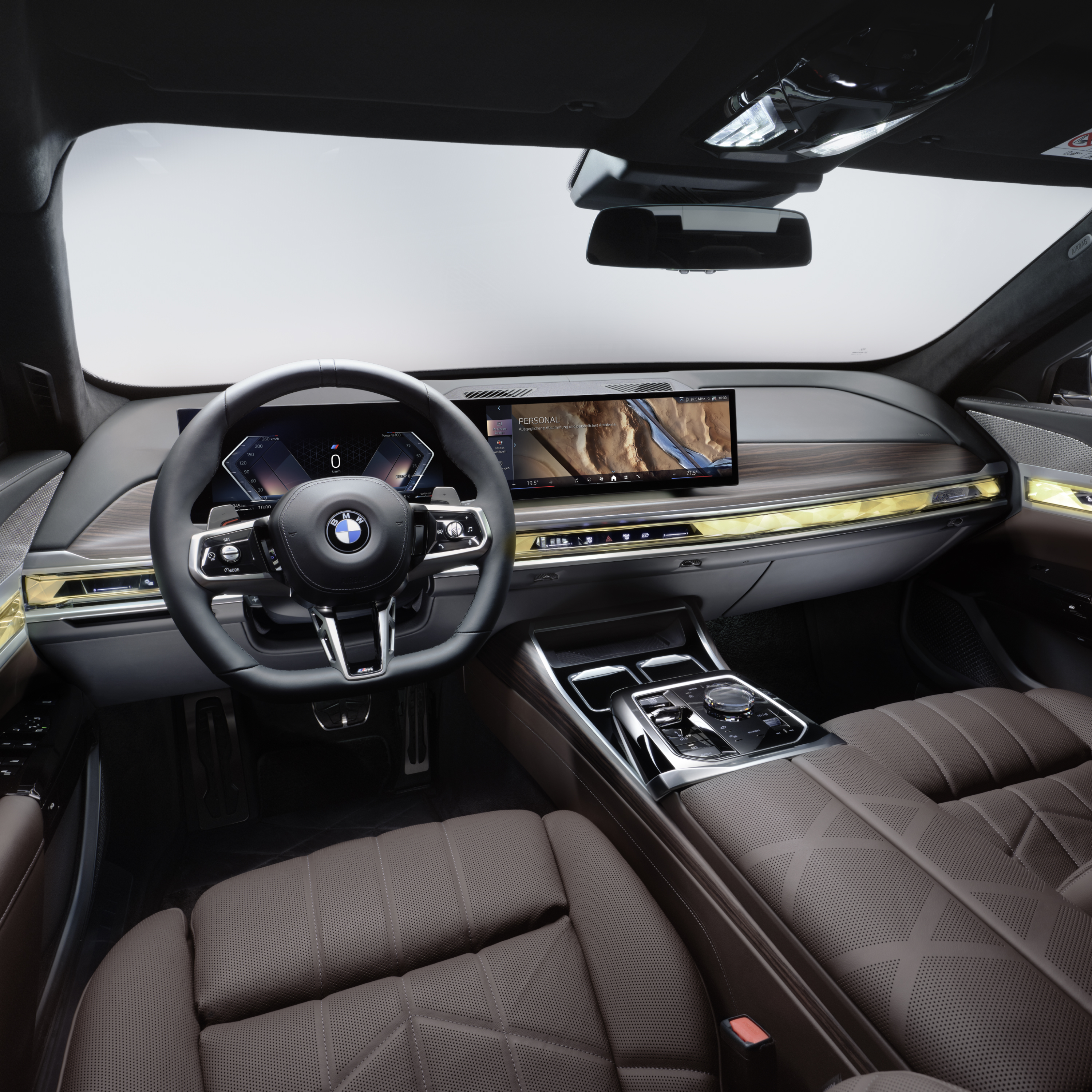 BMW juhikoht rooli ja ekraaniga