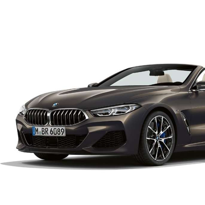 BMW M850i xDrive, Dravit Grey metallik, kolm-neljandikku eestvaade. BMW M850i xDrive, Dravit Grey metallik, kolm-neljandikku eestvaade.