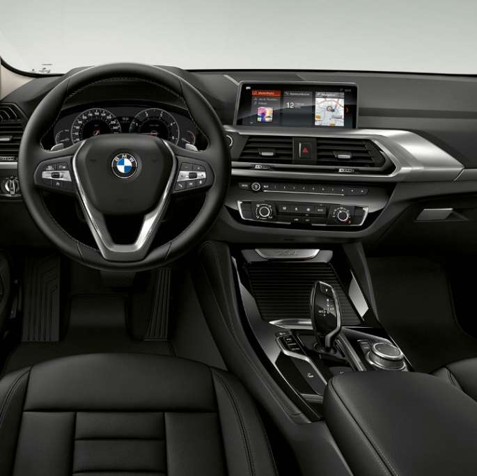 Juhikoht, BMW X4 xDrive20d mudel Advantage G02 2018, salong